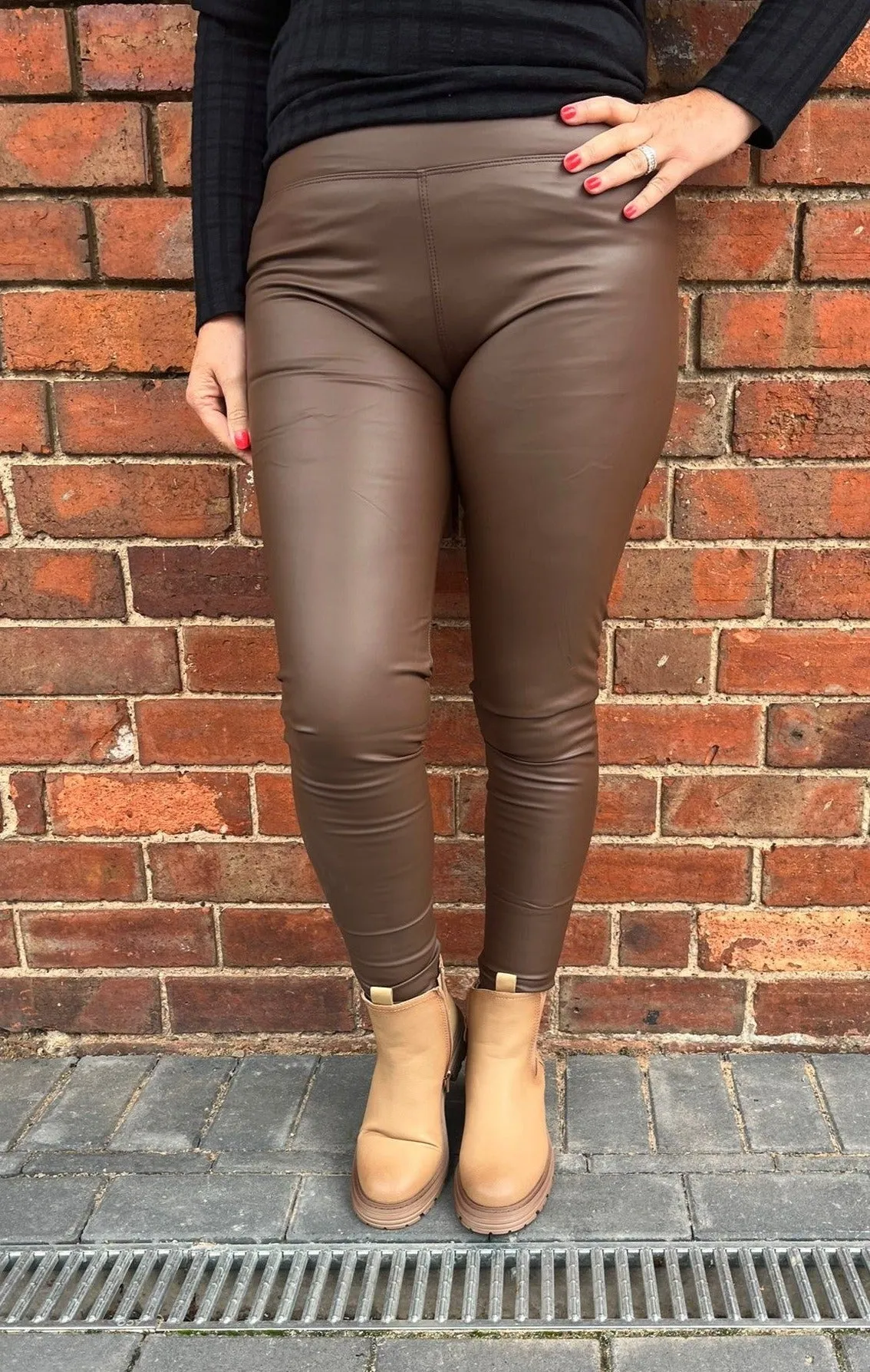 AMBER Leather Look Leggings