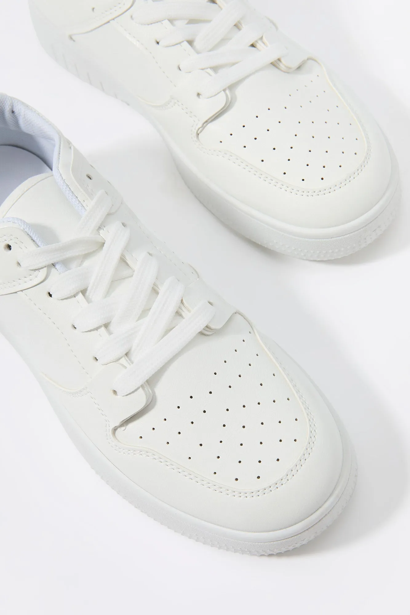 Casual Low Top Lace Up Sneaker