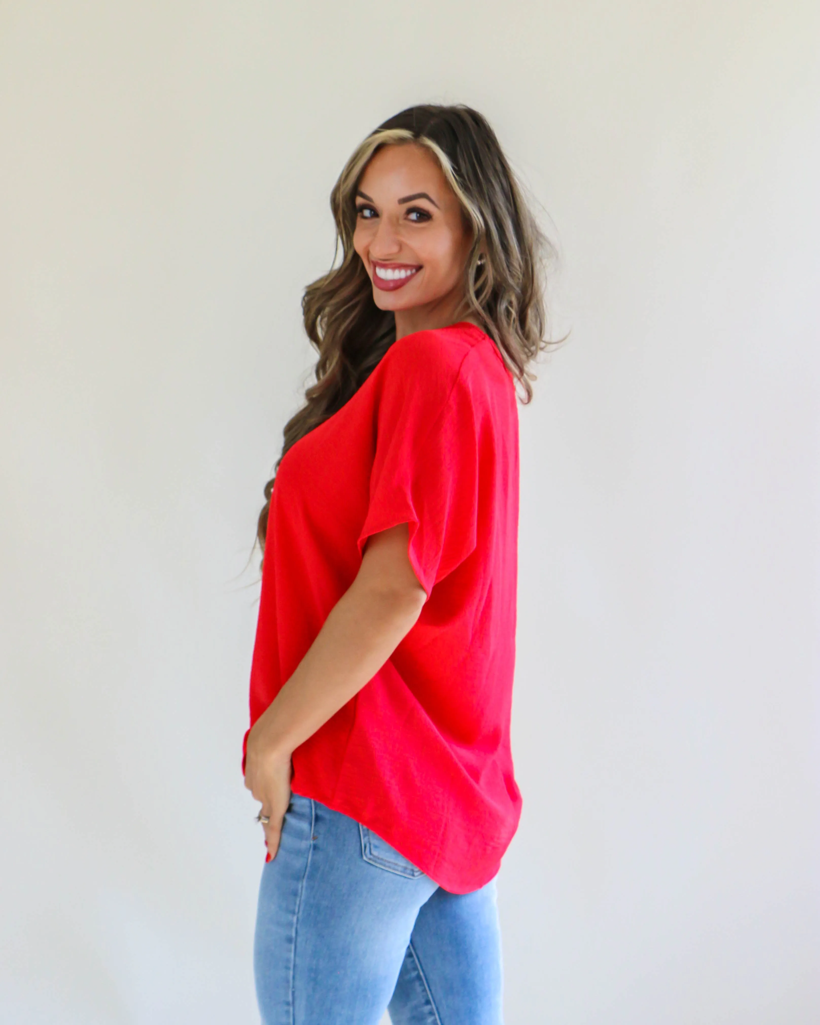 Easy Days V-Neck Top in Red