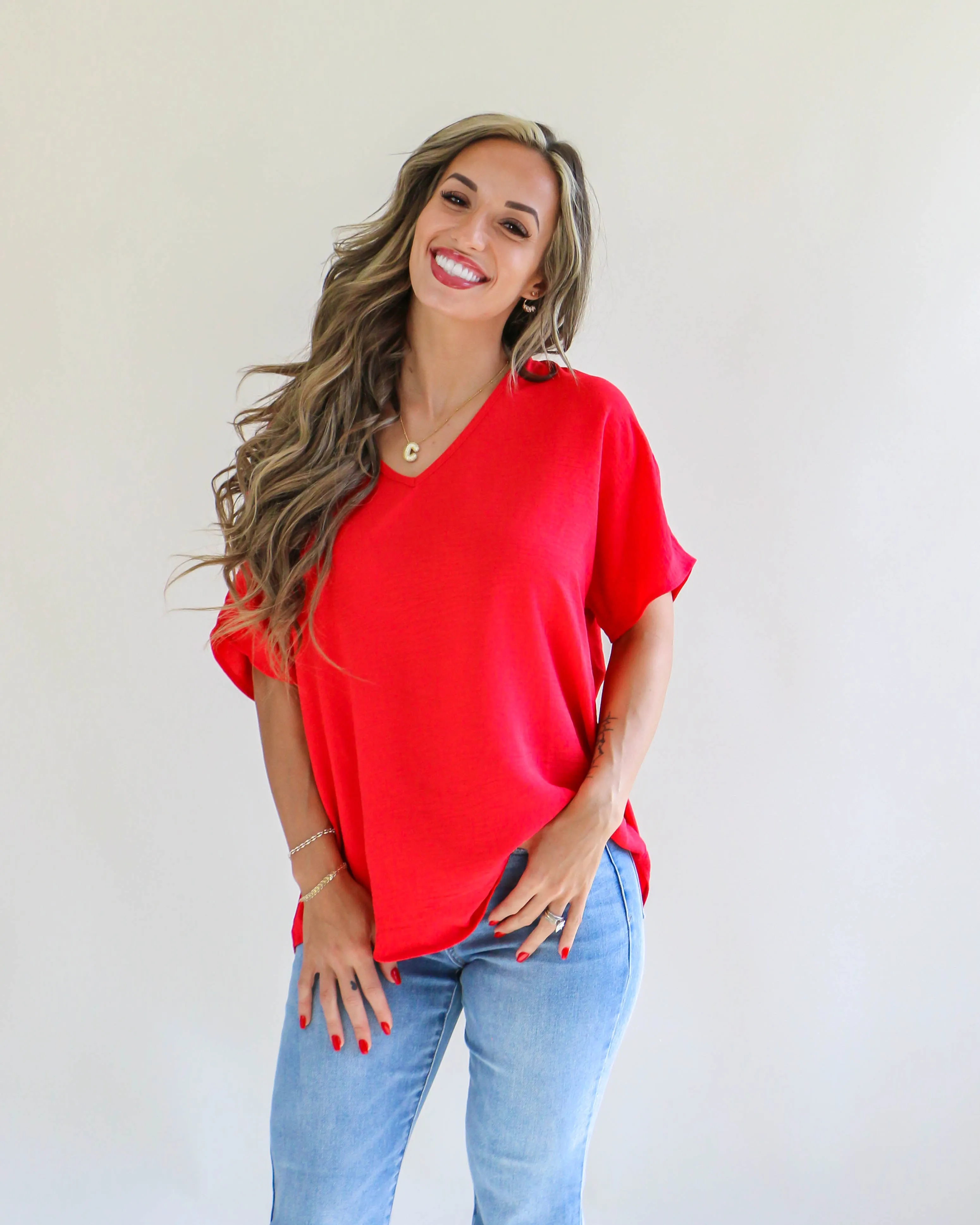 Easy Days V-Neck Top in Red