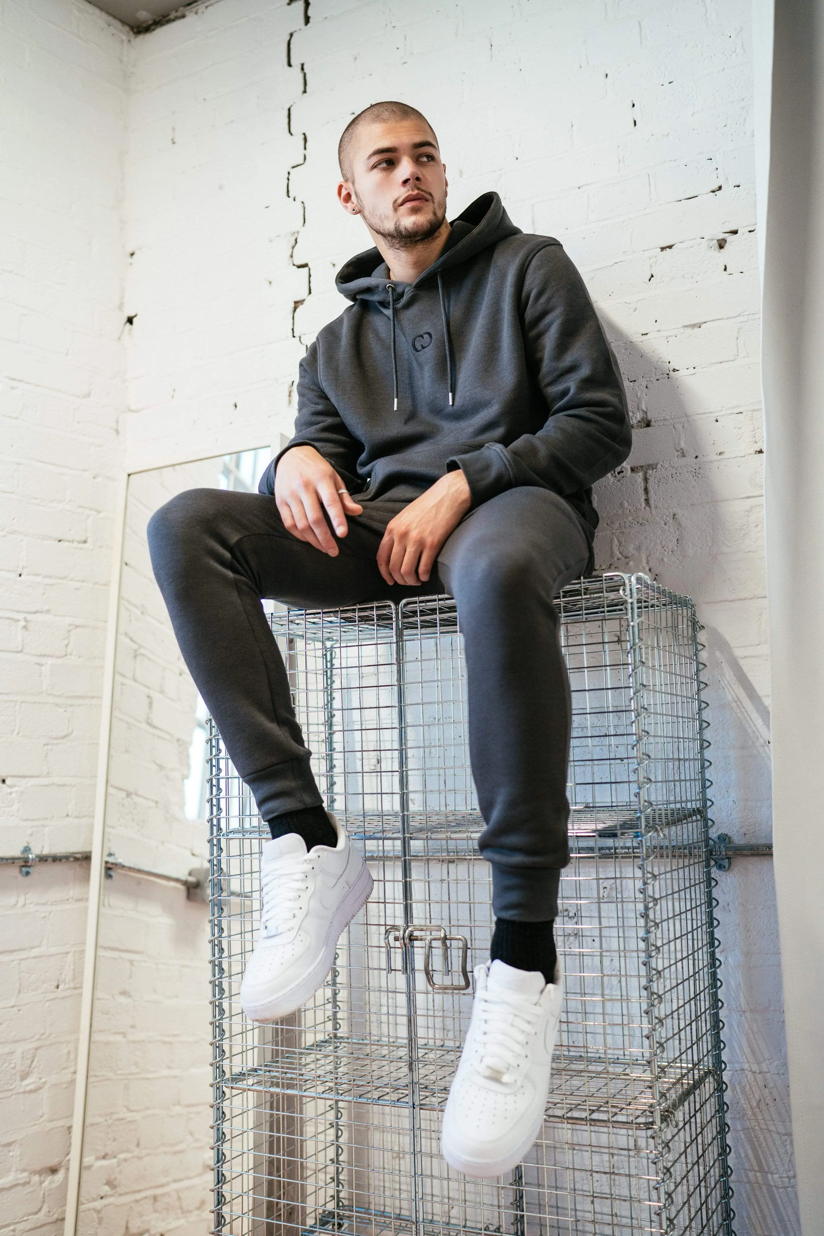 ECO ESSENTIAL PULLOVER HOODIE - CHARCOAL