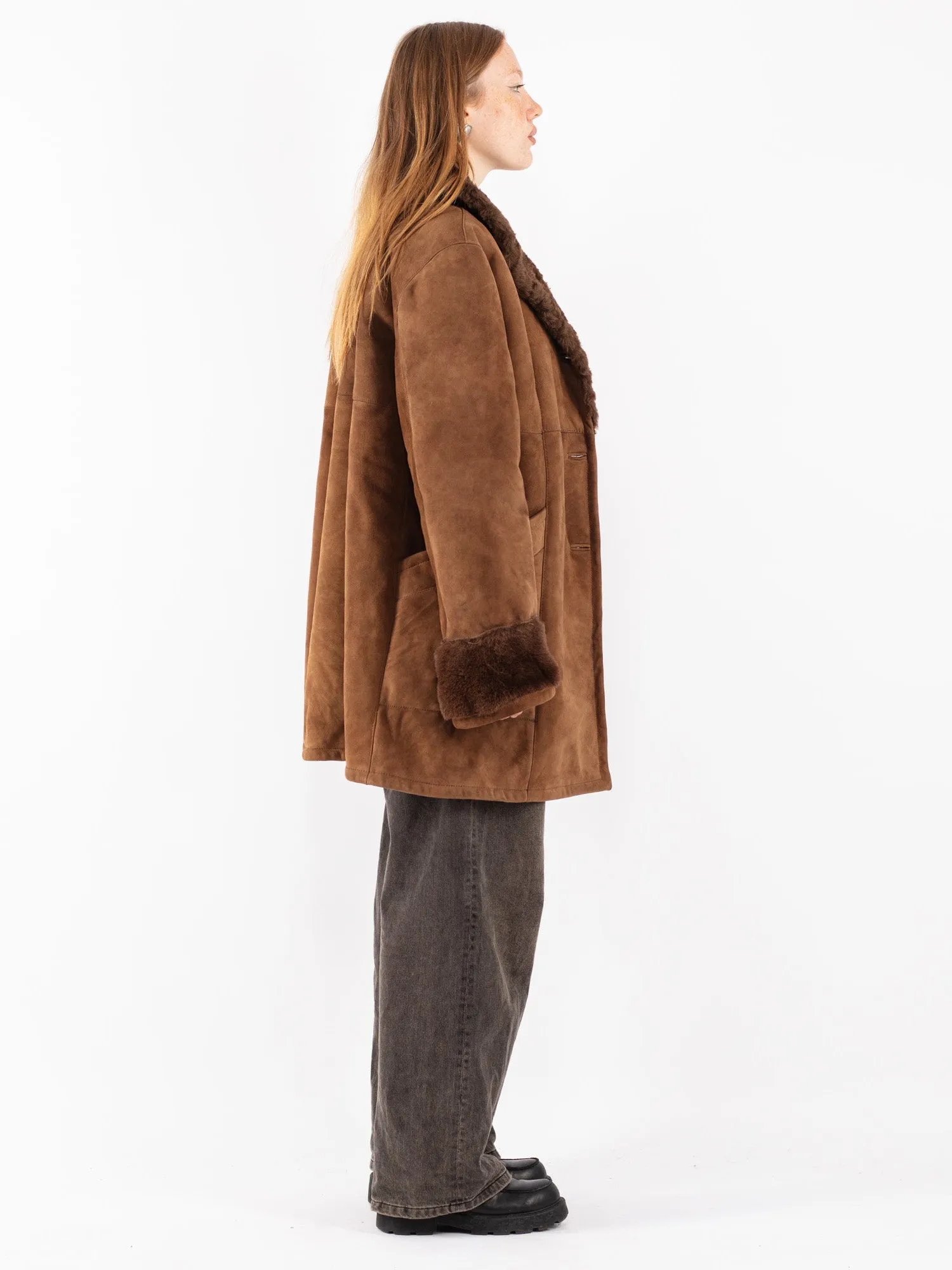 Vintage 70's Women Oversized Sheepskin Coat in Brown