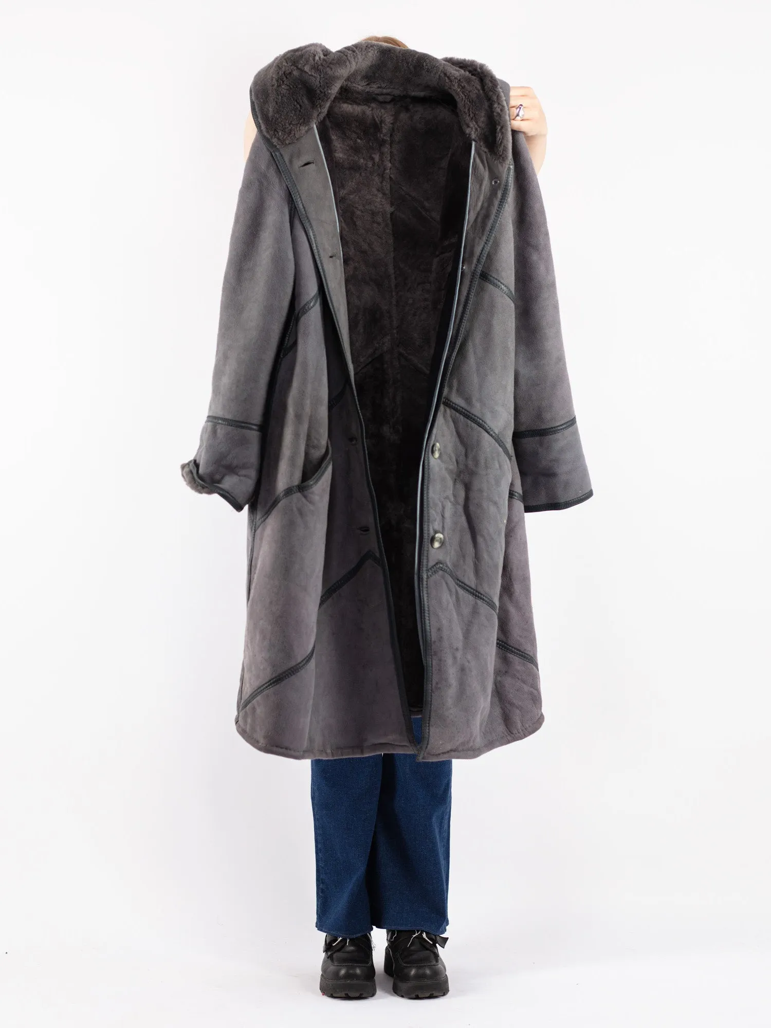 Vintage 70's Women Sheepskin Coat in Gray