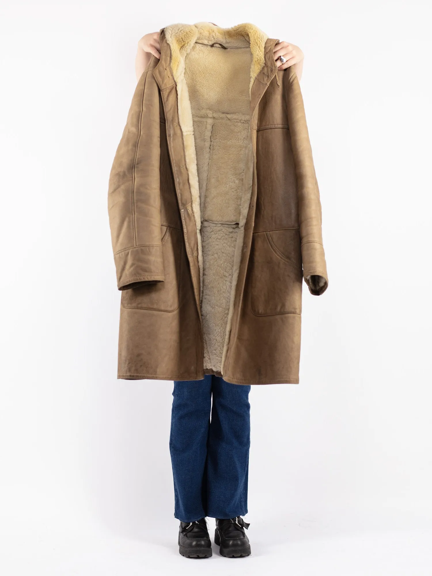 Vintage 80's Women Hooded Sheepskin Coat in Beige