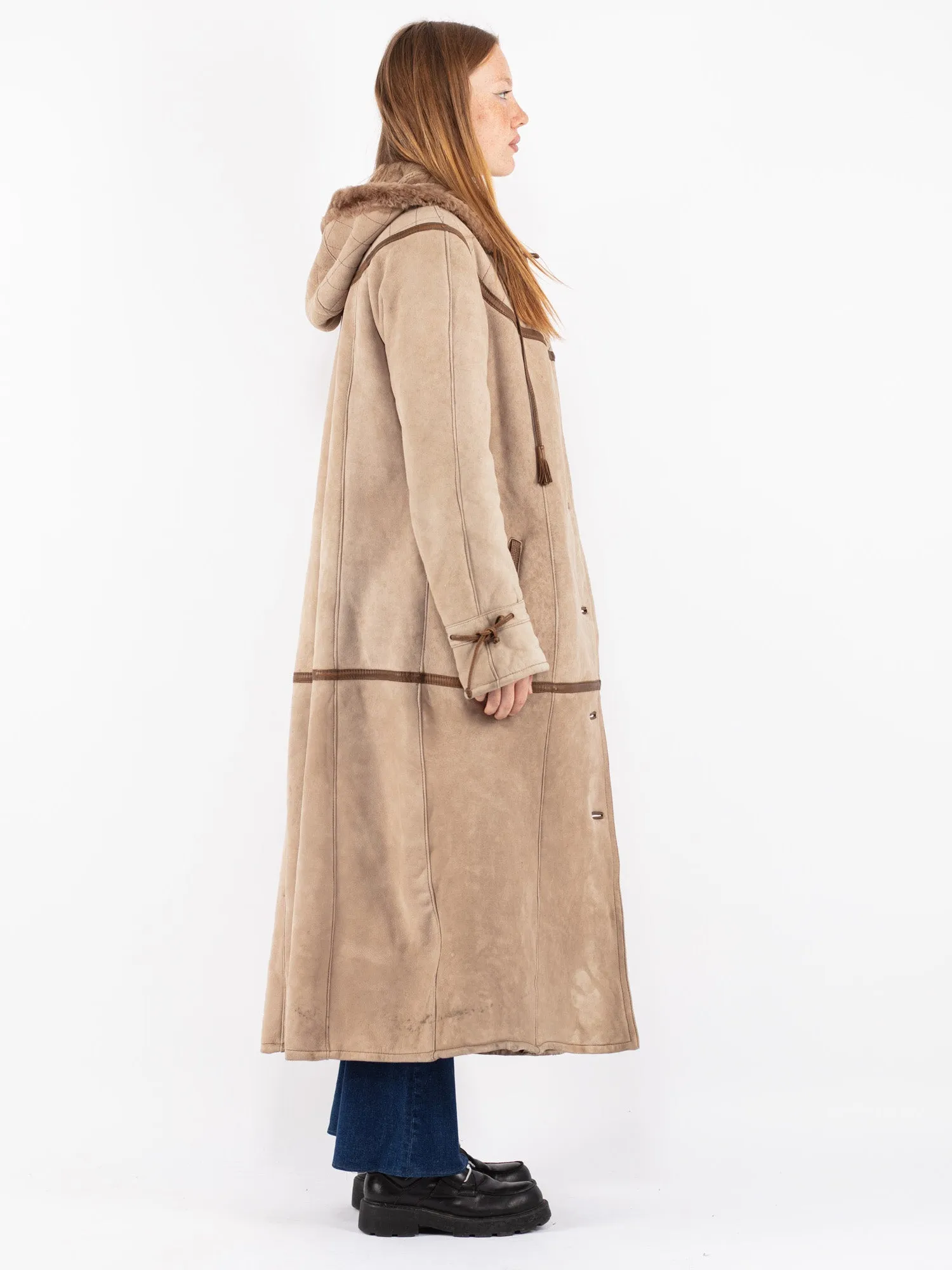 Vintage 80's Women Hooded Sheepskin Long Coat in Beige