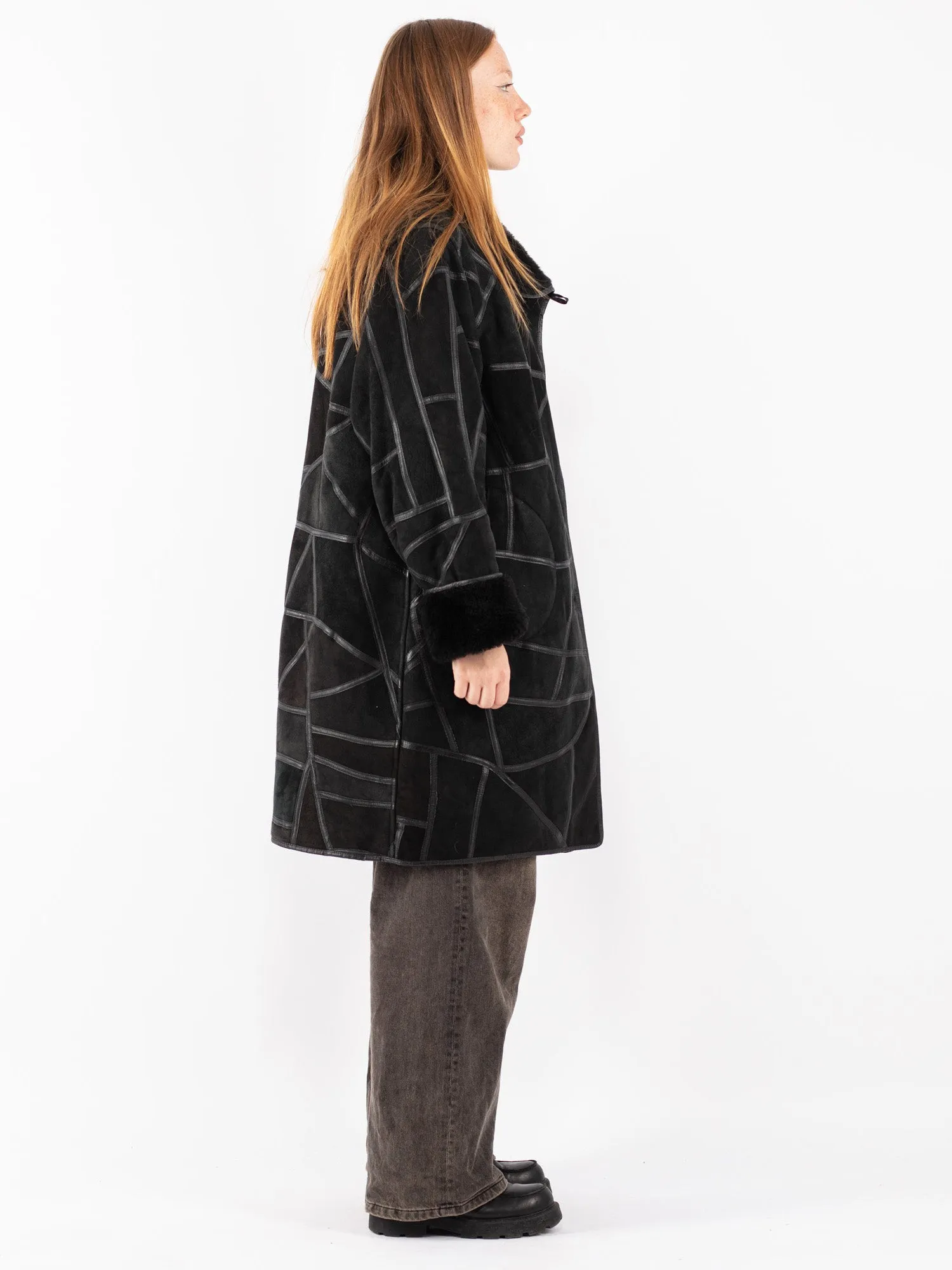 Vintage 80's Women Oversized Sheepskin Coat in Black