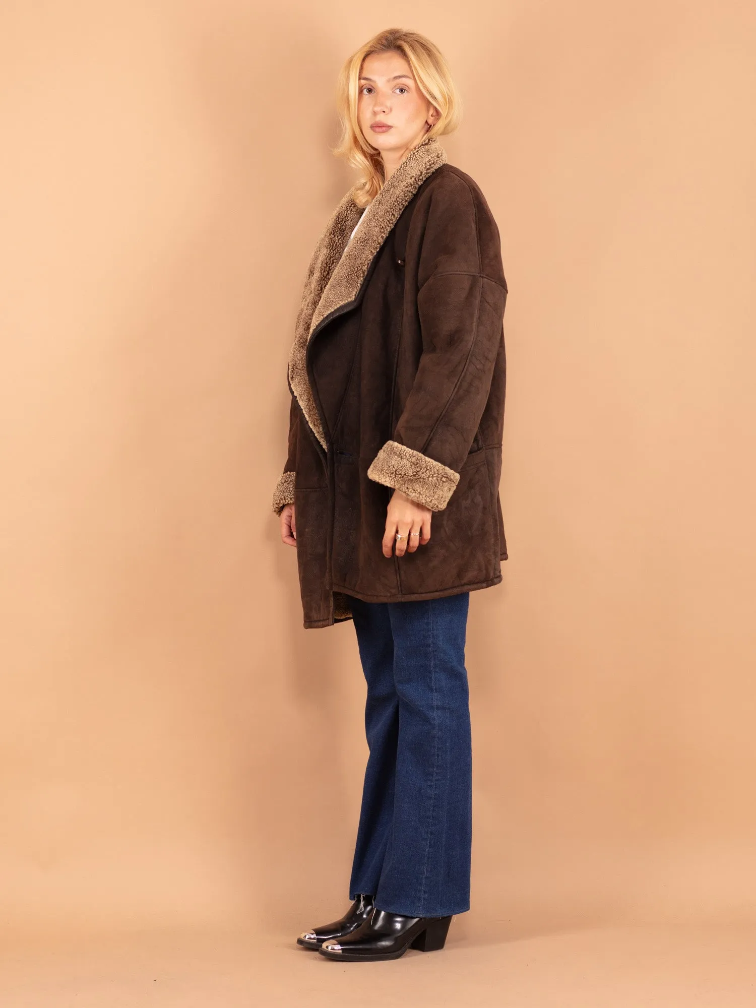 Vintage 80's Women Oversized Sheepskin Coat in Brown