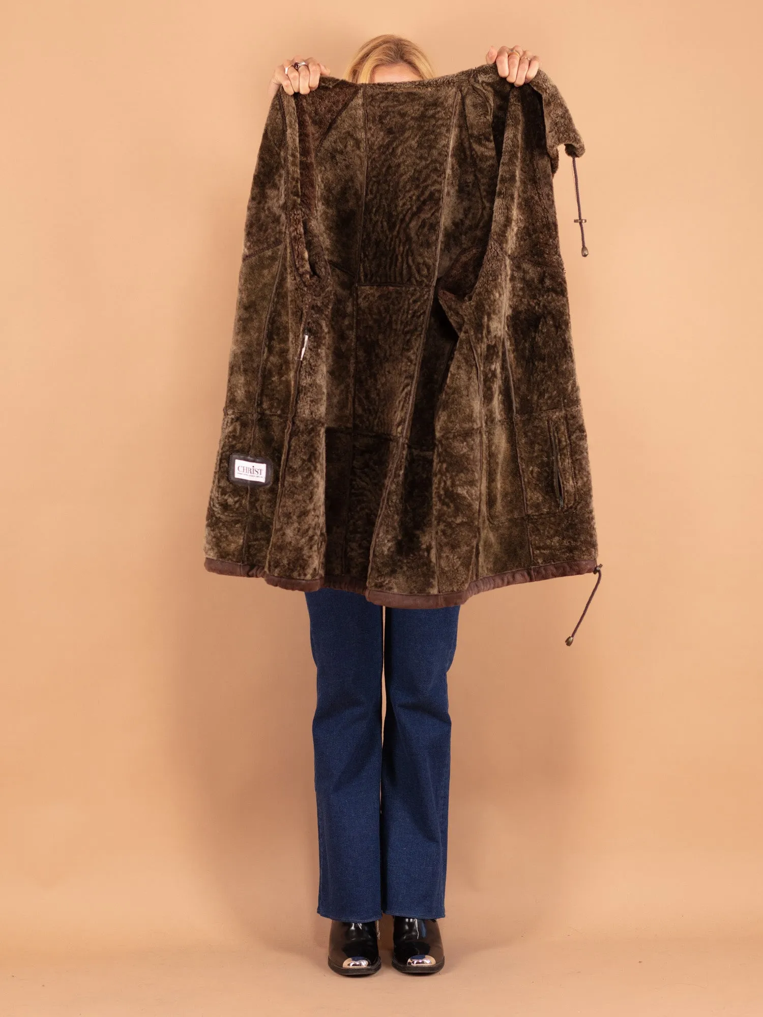 Vintage 90's Women Oversized Sheepskin Coat in Brown